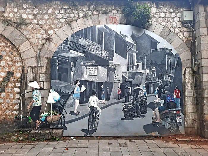 Phung Hung Mural Street
